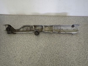 SUZUKI ALTO PIXO 09- BELKA GÓRNA PASA PRZÓD 2/5 MINIATURA