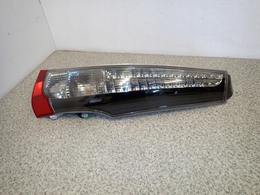 MITSUBISHI GRANDIS 03-11 LAMPA TYLNA PRAWA EUROPA 5/10