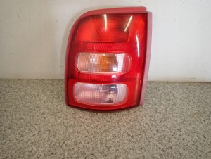 NISSAN MICRA K11 00-02 LAMPA TYLNA PRAWA EUROPA