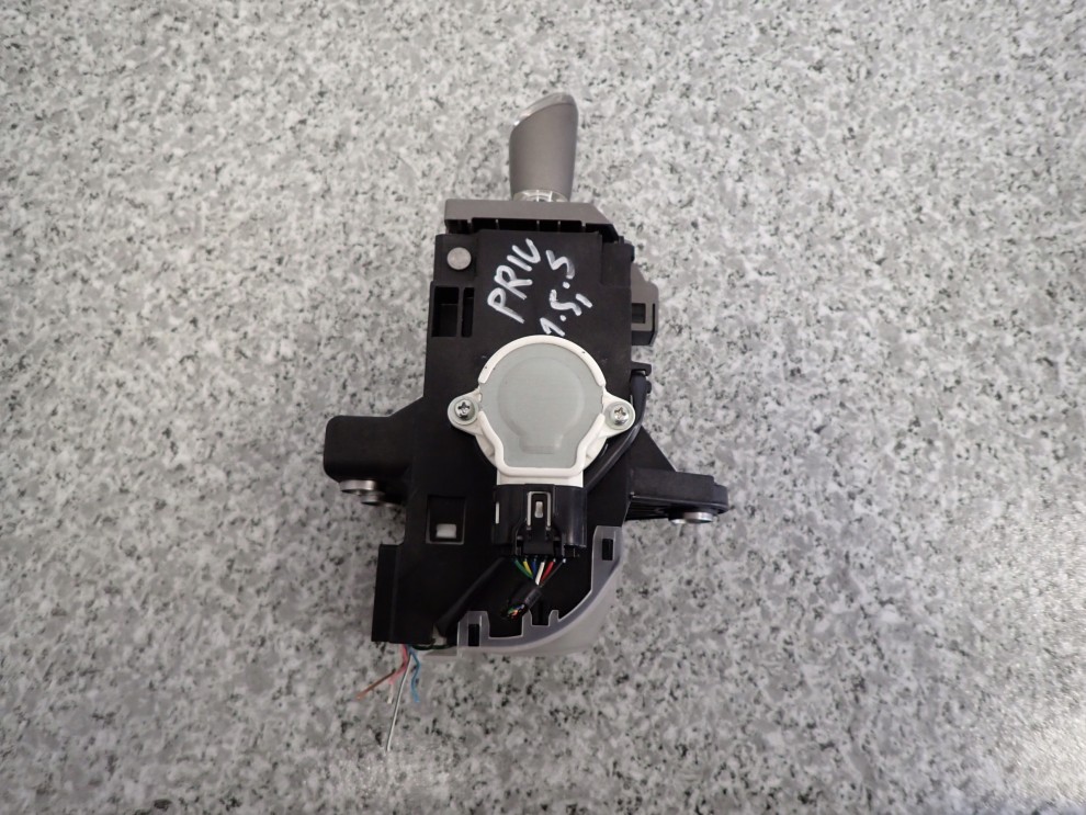 TOYOTA PRIUS II 03-09 LEWAREK ZMIANY BIEGÓW DŹWIGNIA 3/6