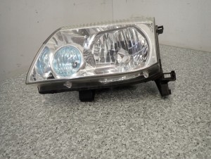 NISSAN XTRAIL T30 LAMPA PRZEDNIA LEWA REFLEKTOR EUROPA 7/8 MINIATURA