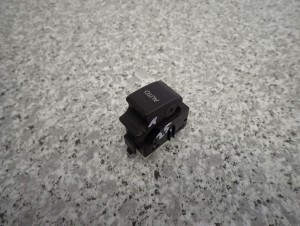 TOYOTA AVENSIS T25 03-07 PANEL PRZEŁĄCZNIK SZYBY TYLNY PRAWY 2/4 MINIATURA