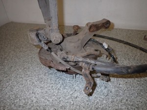 HYUNDAI TUCSON 2.0 CRDI 2WD 04- ZWROTNICA TYLNA LEWA 6/12 MINIATURA