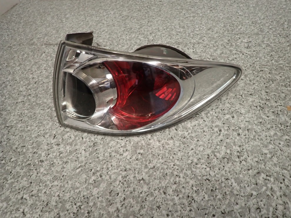 MAZDA 6 MAZDA6 KOMBI 02 - 05 LAMPA TYLNA PRAWA ZEWNĘTRZNA EUROPA 3/6