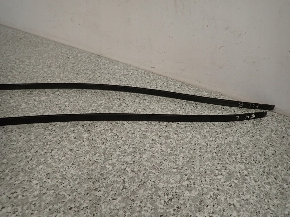 HONDA CIVIC VII HB 01- LISTWA DACHOWA LEWA LUB PRAWA 3/3
