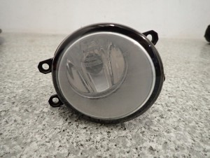 TOYOTA AURIS HB 06-09 HALOGEN PRZEDNI PRAWY