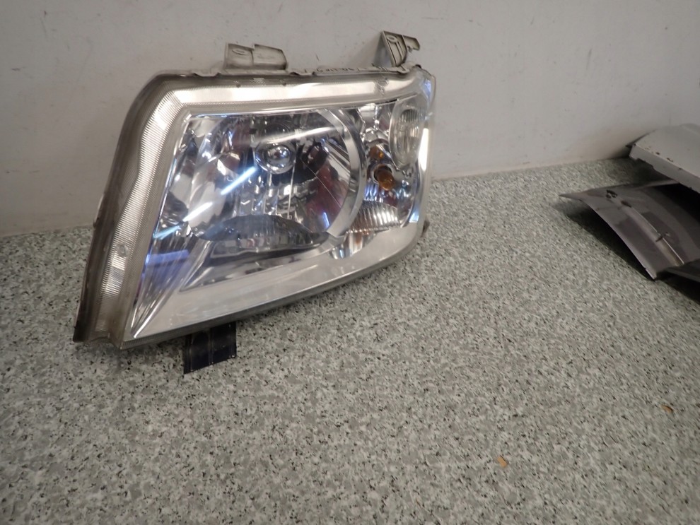 SUZUKI GRAND VITARA II 05- 3 DRZWI LAMPA PRZEDNIA REFLEKTOR LEWY EUROPA 5/15