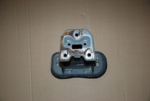 TOYOTA YARIS II 06-11 WSPORNIK ZDERZAKA PRZEDNI LEWY STREFA ZGNIOTU 3/3 MINIATURA