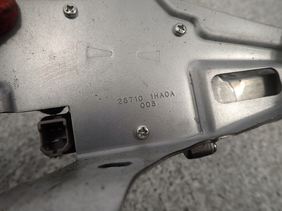 NISSAN MICRA K13 10- SLNICZEK WYCIERACZKI TYŁ 5/5