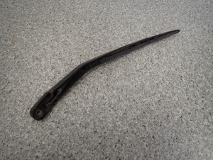 NISSAN MICRA K13 10- RAMIE WYCIERACZKI TYŁ 2/2 MINIATURA