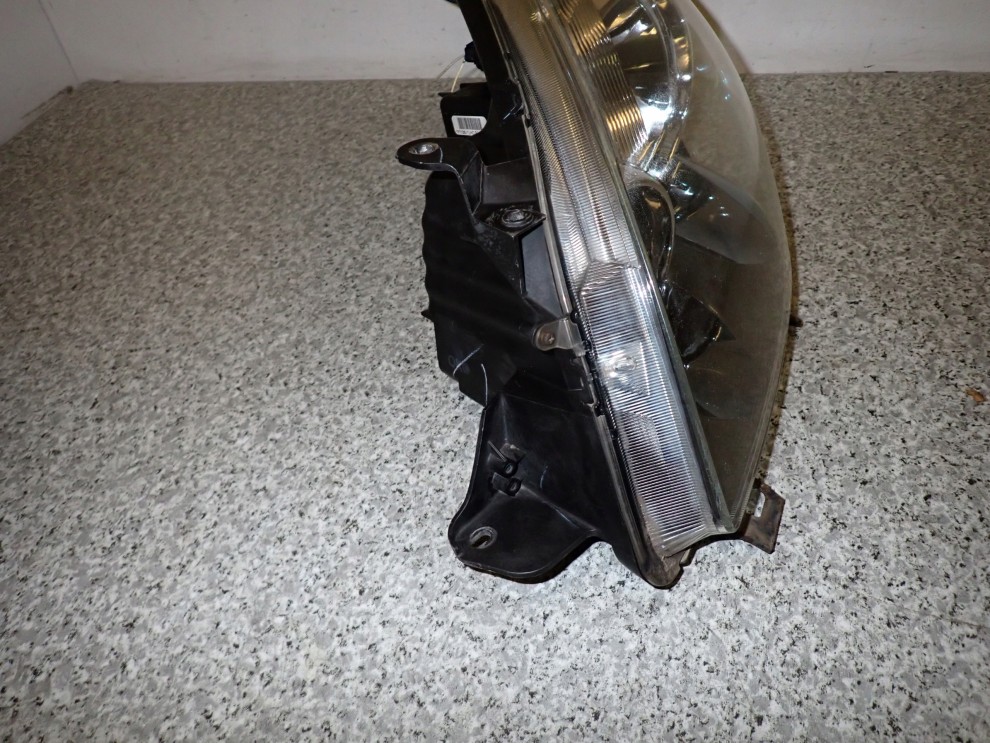 TOYOTA COROLLA VERSO 07- LAMPA PRZEDNIA LEWA REFLEKTOR LEWY D-CAT 4/10