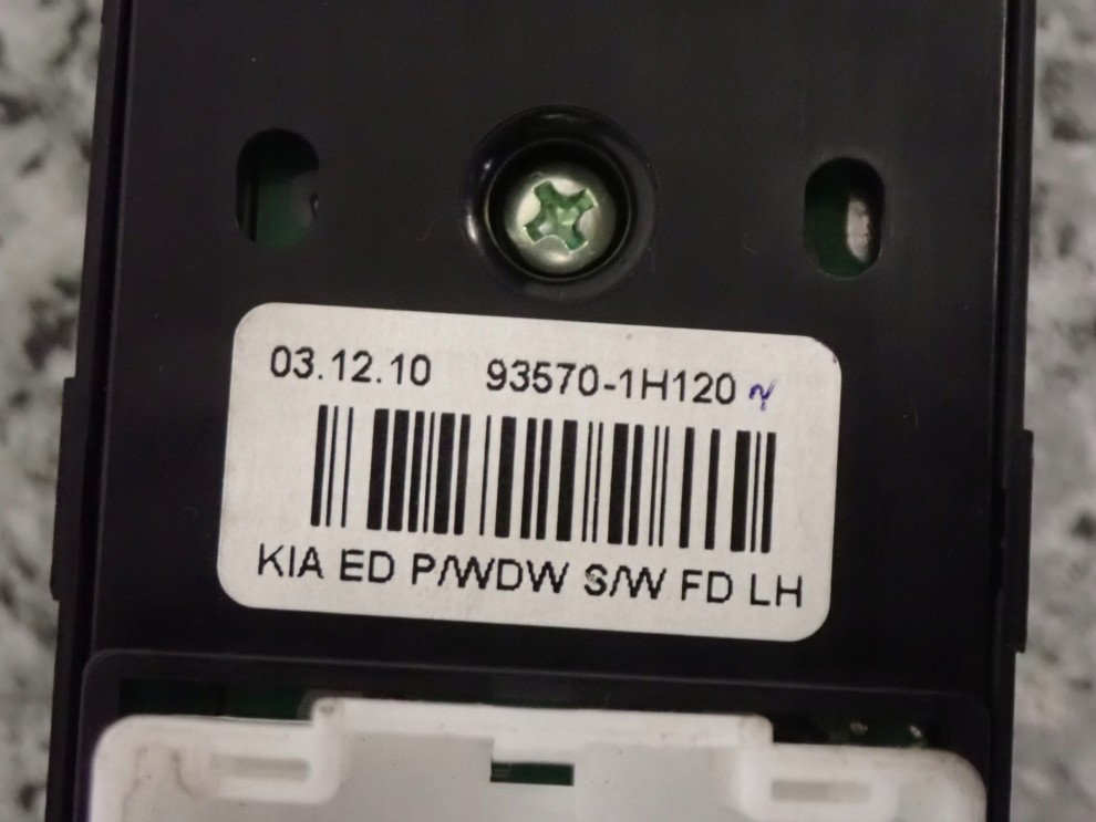 KIA CEED HB 06-12 PANEL STREROWANIA SZYBAMI LEWY 4/6