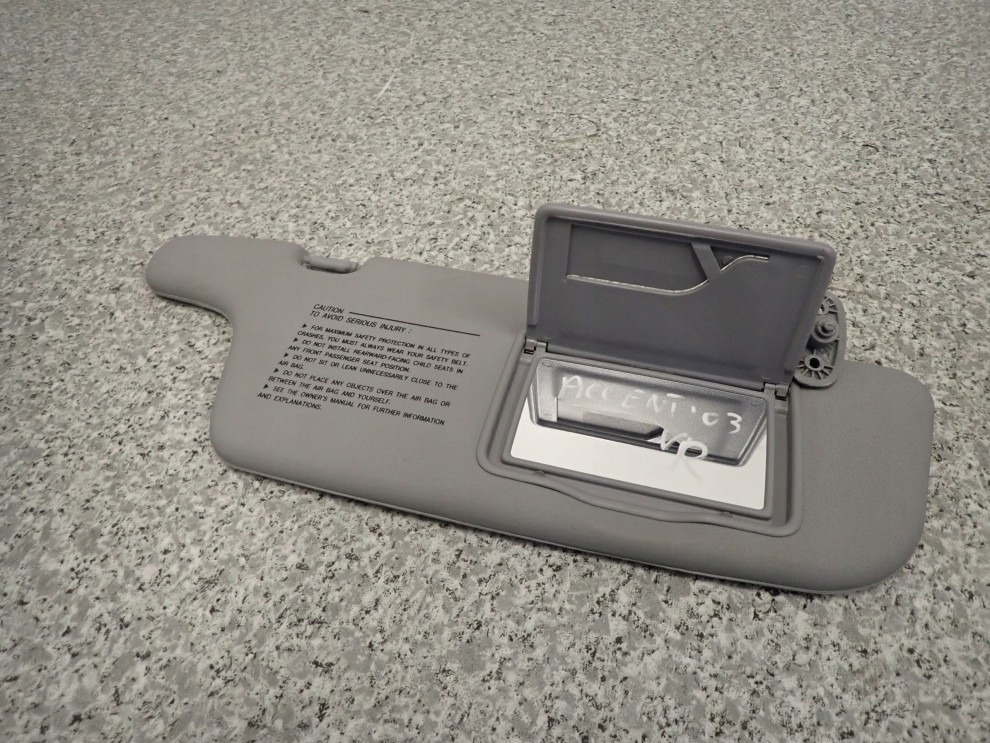 HYUNDAI ACCENT 02-05 DASZEK PRZECIWSŁONECZNY PRAWY 2/4