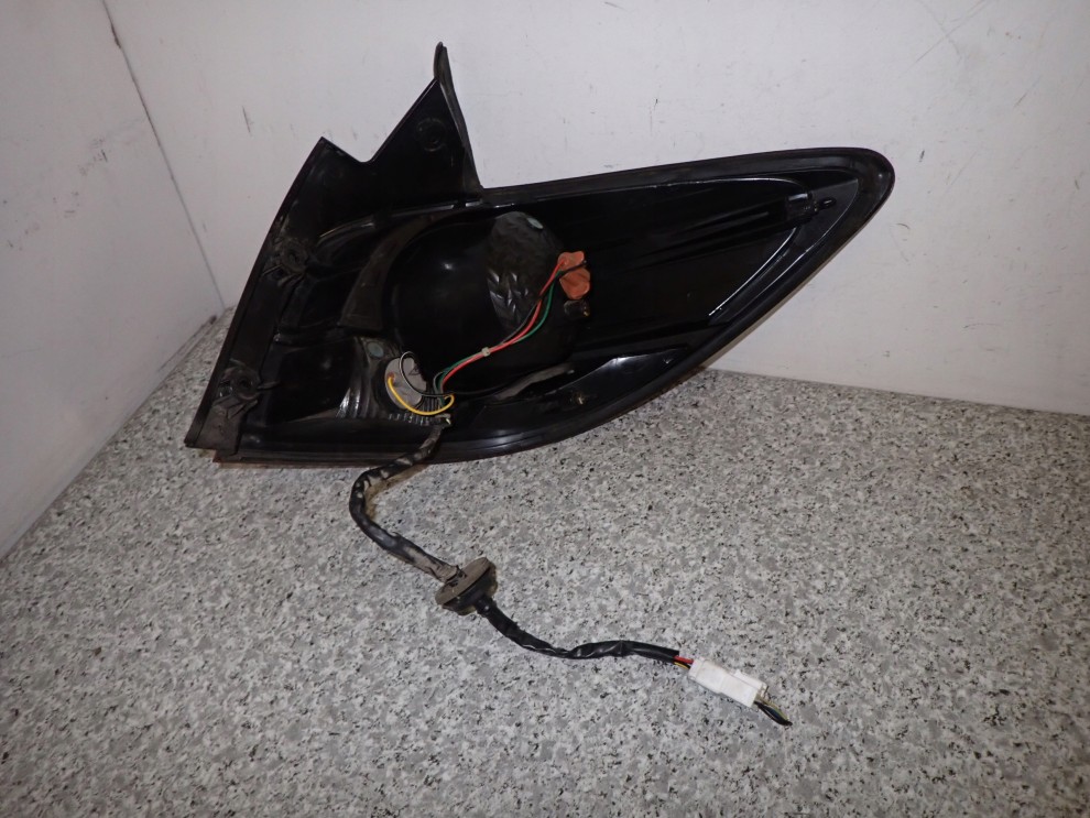 CHEVROLET CRUZE 08-12 LAMPA TYLNA LEWA EUROPA 6/7