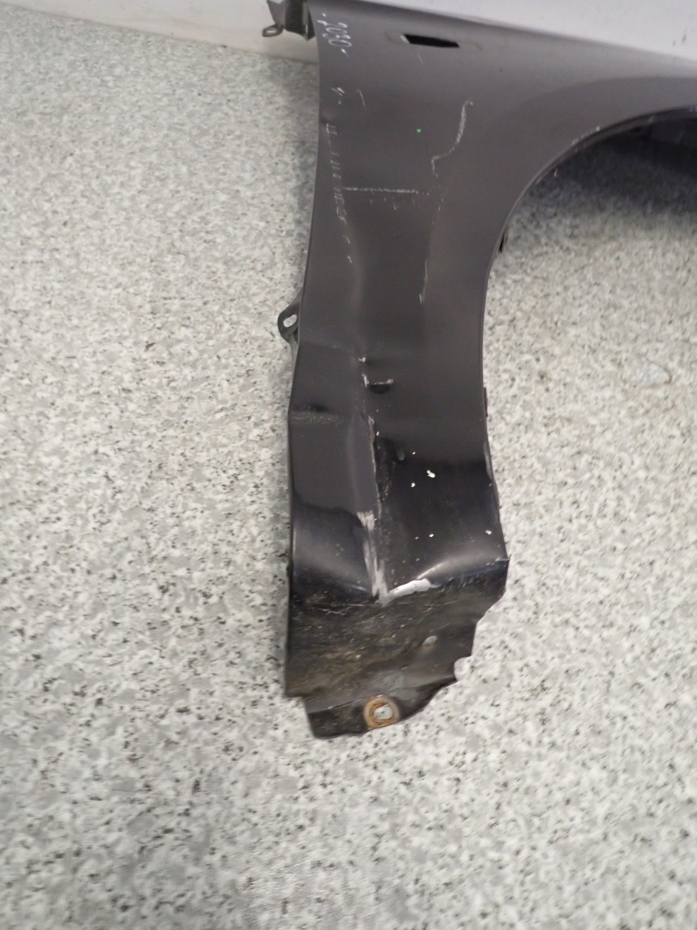 KIA PICANTO 04-07 BŁOTNIK PRZEDNI PRAWY Z1 8/15