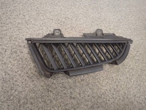 MITSUBISHI GRANDIS ATRAPA LEWA GRILL 3/6 MINIATURA