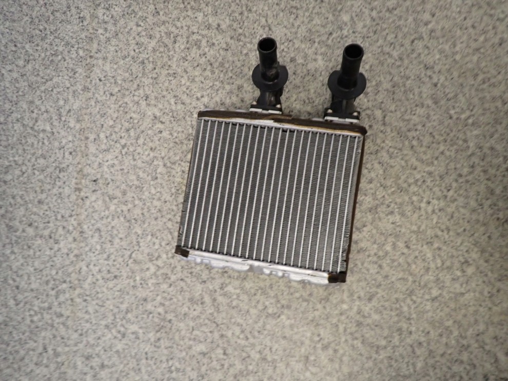 NISSAN MICRA K11 92- 02 NAGRZEWNICA RADIATOR 2/7