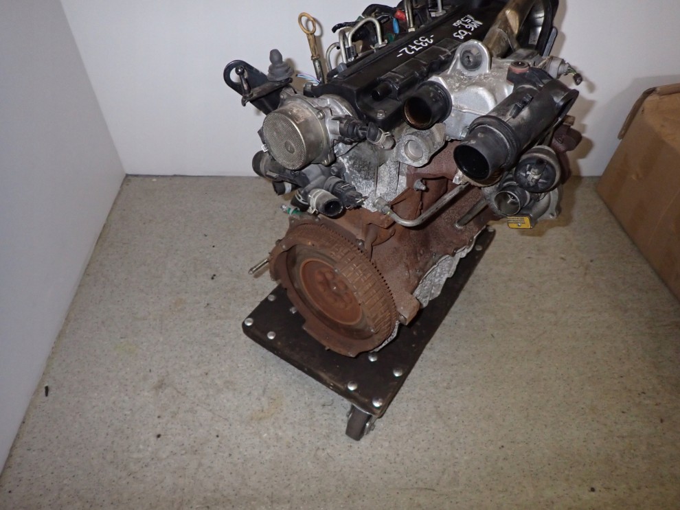 NISSAN ALMERA N16 1.5 dCi 03-06 SILNIK 8/14