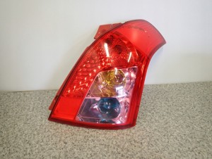 SUZUKI SWIFT MK6 07-09 LAMPA TYLNA PRAWA LIFT