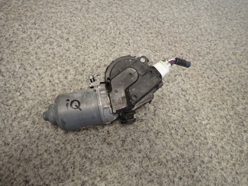 TOYOTA IQ 08- SILNICZEK WYCIERACZEK PRZEDNICH 1/4