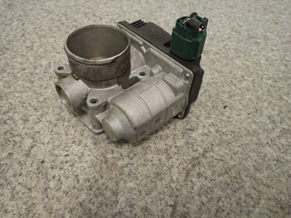 PRIMERA ALMERA TINO 03 1.5 QG15 1.8 PRZEPUSTNICA 4/8