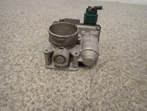 PRIMERA ALMERA TINO 03 1.5 QG15 1.8 PRZEPUSTNICA 6/8 MINIATURA