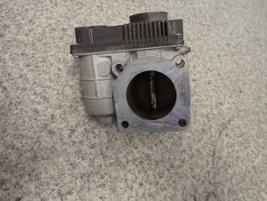 PRIMERA ALMERA TINO 03 1.5 QG15 1.8 PRZEPUSTNICA 8/8 MINIATURA