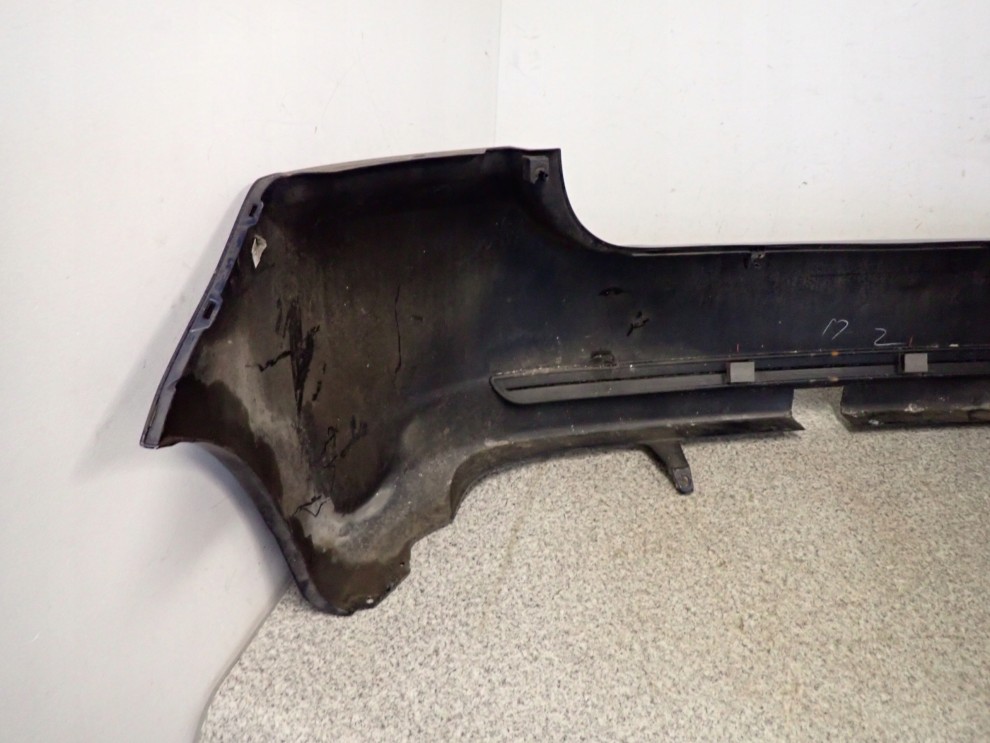 TOYOTA COROLLA E12 HB 04-07 ZDERZAK TYLNY 8P4 12/16