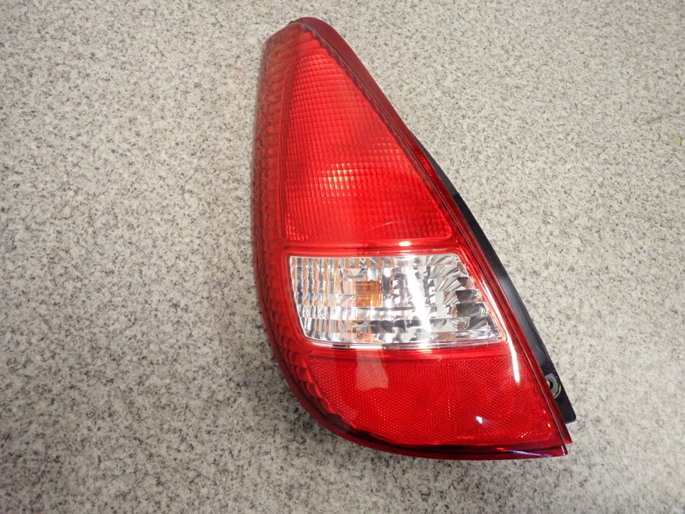 SUZUKI LIANA 02-04 LAMPA TYLNA LEWA 2/6