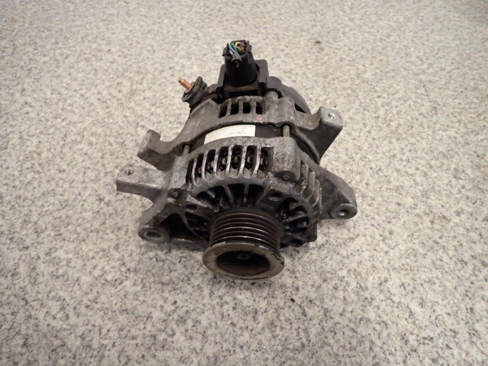 TOYOTA YARIS II 1.33 BENZ 09-11 ALTERNATOR 1/6