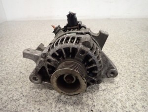 TOYOTA YARIS II 1.33 BENZ 09-11 ALTERNATOR 4/6 MINIATURA