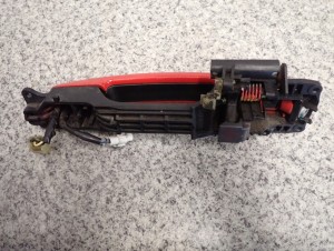 SUZUKI SX4 06-13 KLAMKA DRZWI PRZEDNIA PRAWA 3/3 MINIATURA