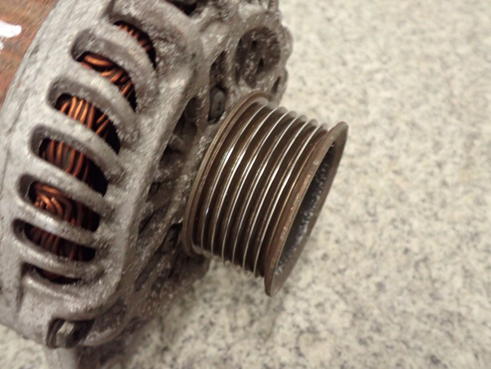 NISSAN NOTE E11 1.6 BENZ 06-11 ALTERNATOR 3/6