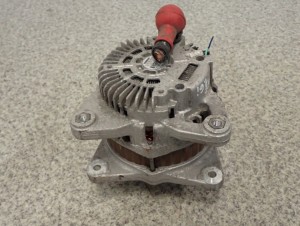 NISSAN NOTE E11 1.6 BENZ 06-11 ALTERNATOR 5/6 MINIATURA