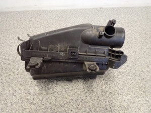 TOYOTA YARIS II 1.33 09- OBUDOWA FILTRA POWIETRZA 4/5 MINIATURA