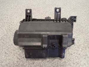 TOYOTA YARIS II 1.33 09- OBUDOWA FILTRA POWIETRZA 5/5 MINIATURA