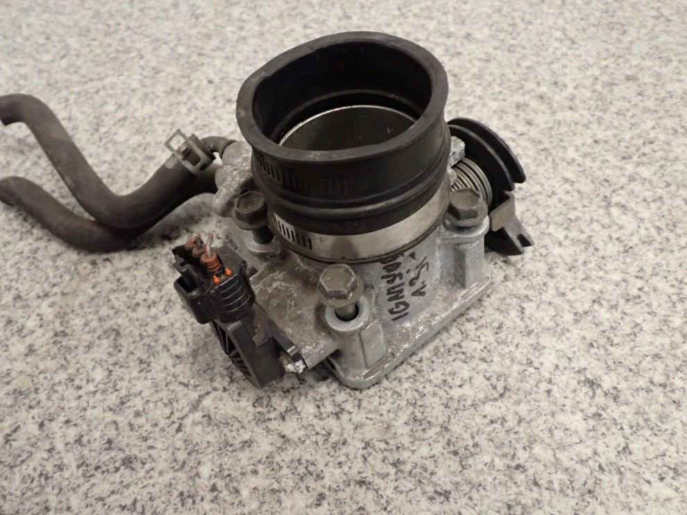 SUZUKI IGNIS 00-03 PRZEPUSTNICA 5/5