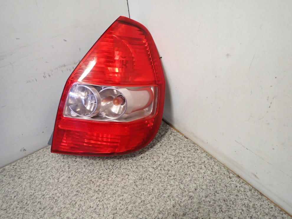 HONDA JAZZ 05-07 LAMPA TYLNA PRAWA LIFT 3/8