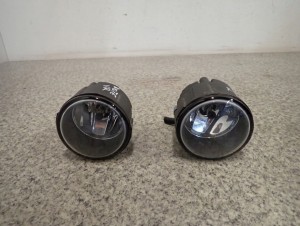 NISSAN NOTE E11 06-09 HALOGEN LEWY LUB PRAWY