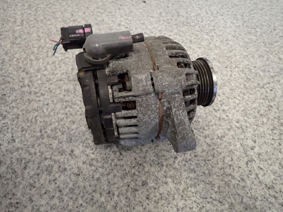 TOYOTA YARIS II 06-09 1.4 D4D ALTERNATOR 1/6