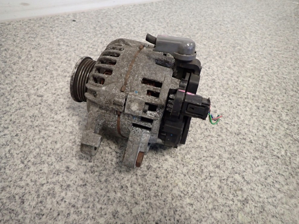 TOYOTA YARIS II 06-09 1.4 D4D ALTERNATOR 3/6