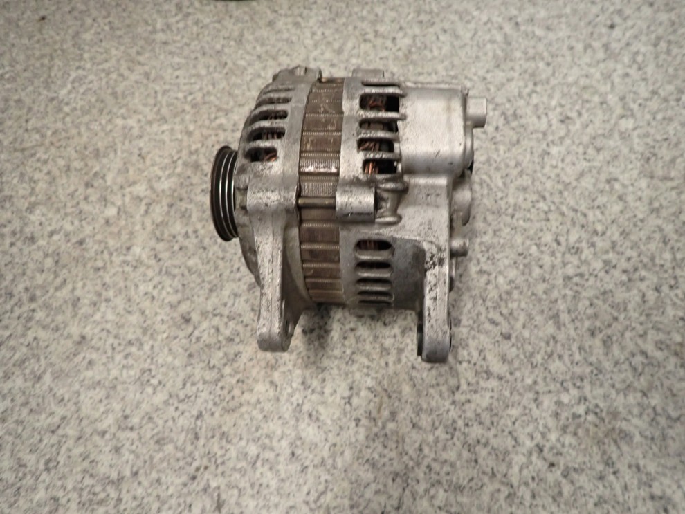 MAZDA XEDOS6 XEDOS 6 1.6I BENZYNA ALTERNATOR 3/8