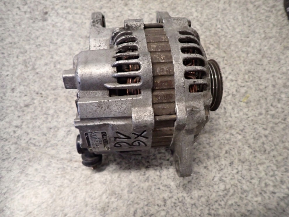 MAZDA XEDOS6 XEDOS 6 1.6I BENZYNA ALTERNATOR 5/8