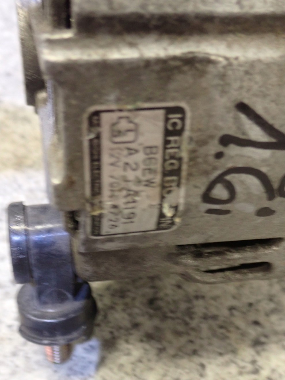 MAZDA XEDOS6 XEDOS 6 1.6I BENZYNA ALTERNATOR 6/8