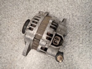 MAZDA XEDOS6 XEDOS 6 1.6I BENZYNA ALTERNATOR