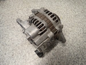 MAZDA XEDOS6 XEDOS 6 1.6I BENZYNA ALTERNATOR 4/8 MINIATURA
