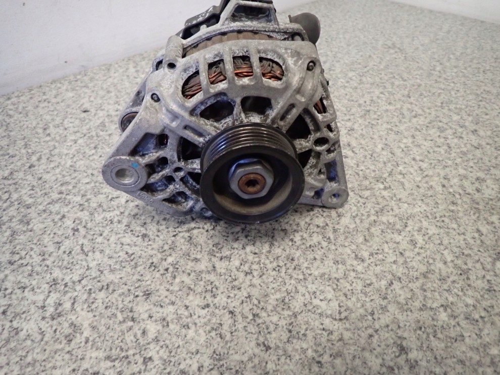 HYUNDAI i10 1.1i 07-13 ALTERNATOR 37300-02600 6/7