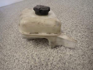 KIA MAGENTIS 05-11 CRDI ZBIORNICZEK WYRÓWNAWCZY 6/7 MINIATURA