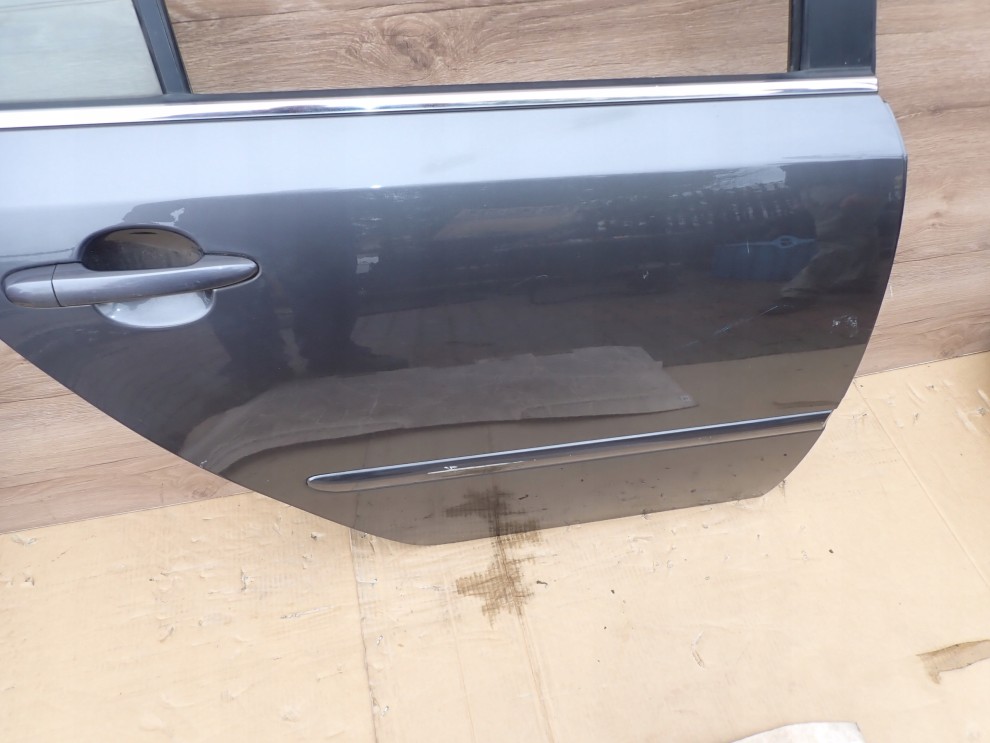 KIA MAGENTIS II 06-12 DRZWI TYLNE PRAWE 8V 4/7