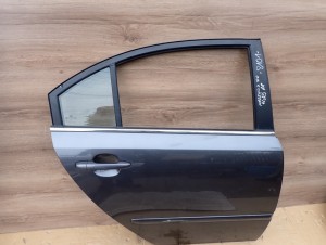 KIA MAGENTIS II 06-12 DRZWI TYLNE PRAWE 8V 3/7 MINIATURA